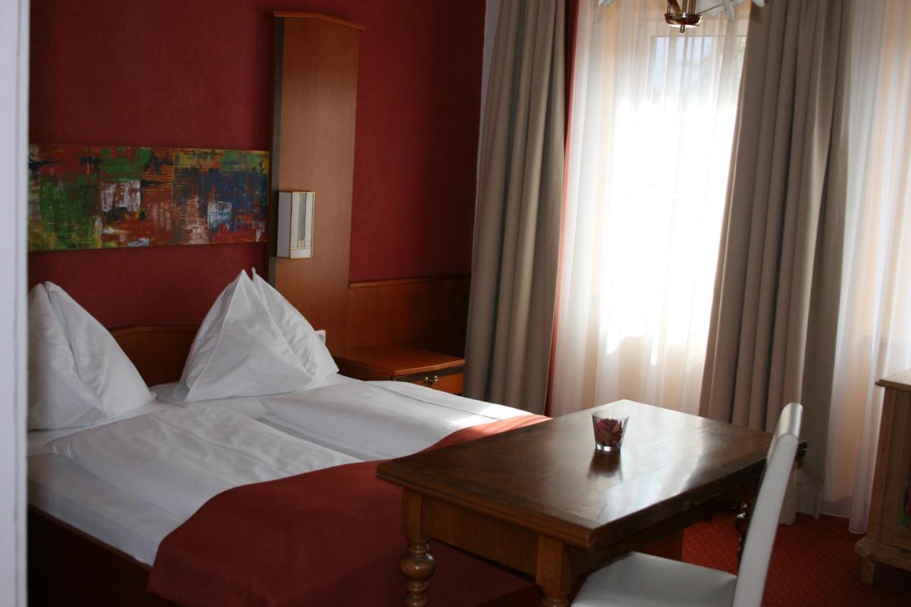Gasthaus-Pension Schwarzer Graf Windischgarsten Buitenkant foto